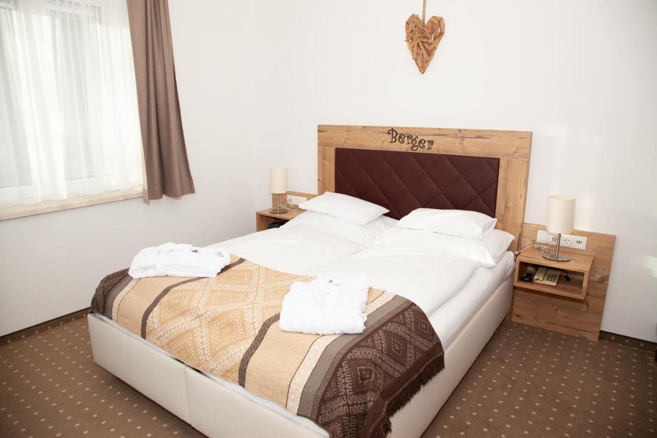 Familienhotel Berger Сантк-Якоб-ім-Вальде Екстер'єр фото