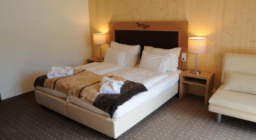 Familienhotel Berger Сантк-Якоб-ім-Вальде Номер фото